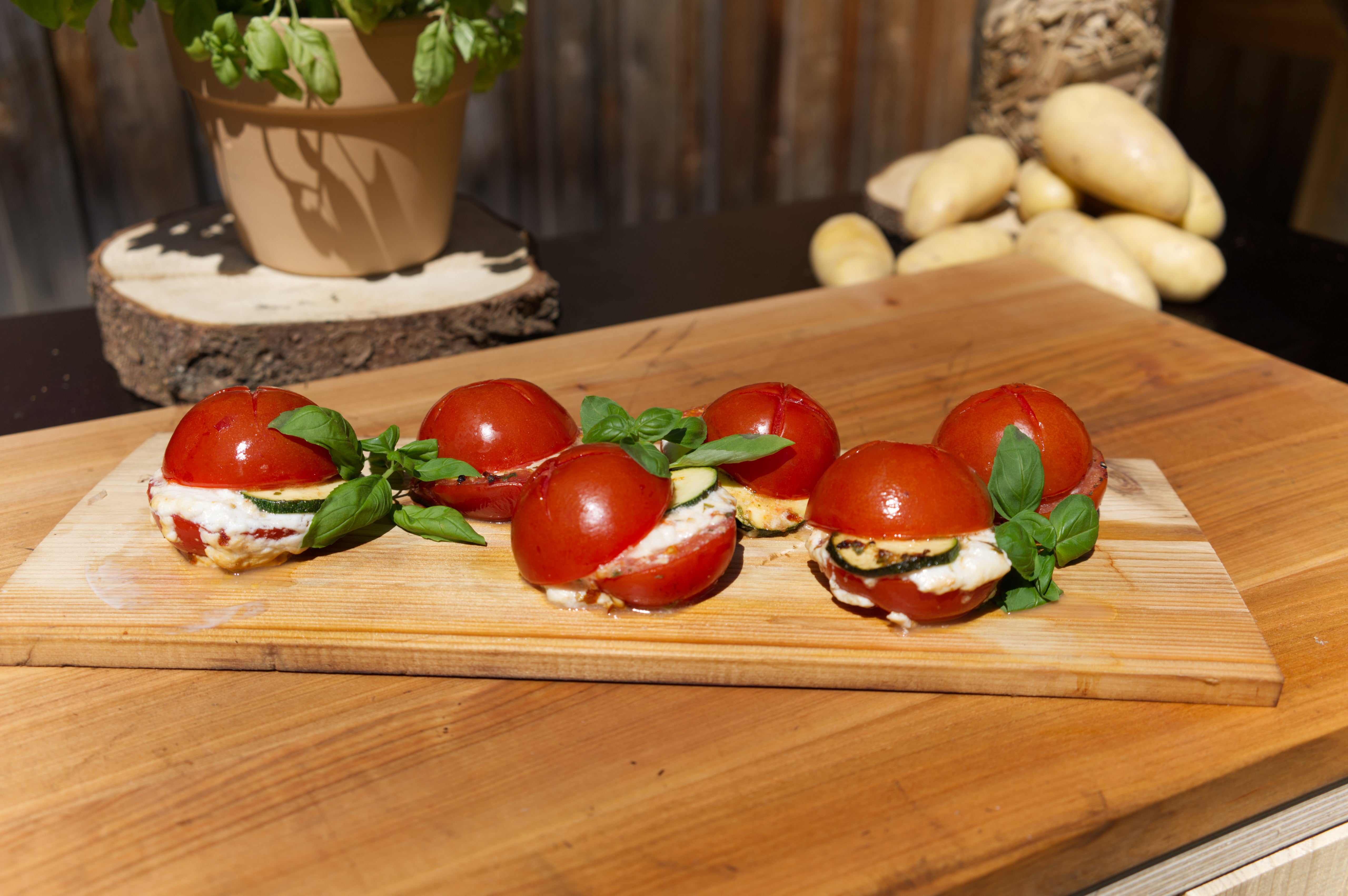 Gefüllte Tomate – Axtschlag Gefüllte Tomate – Axtschlag