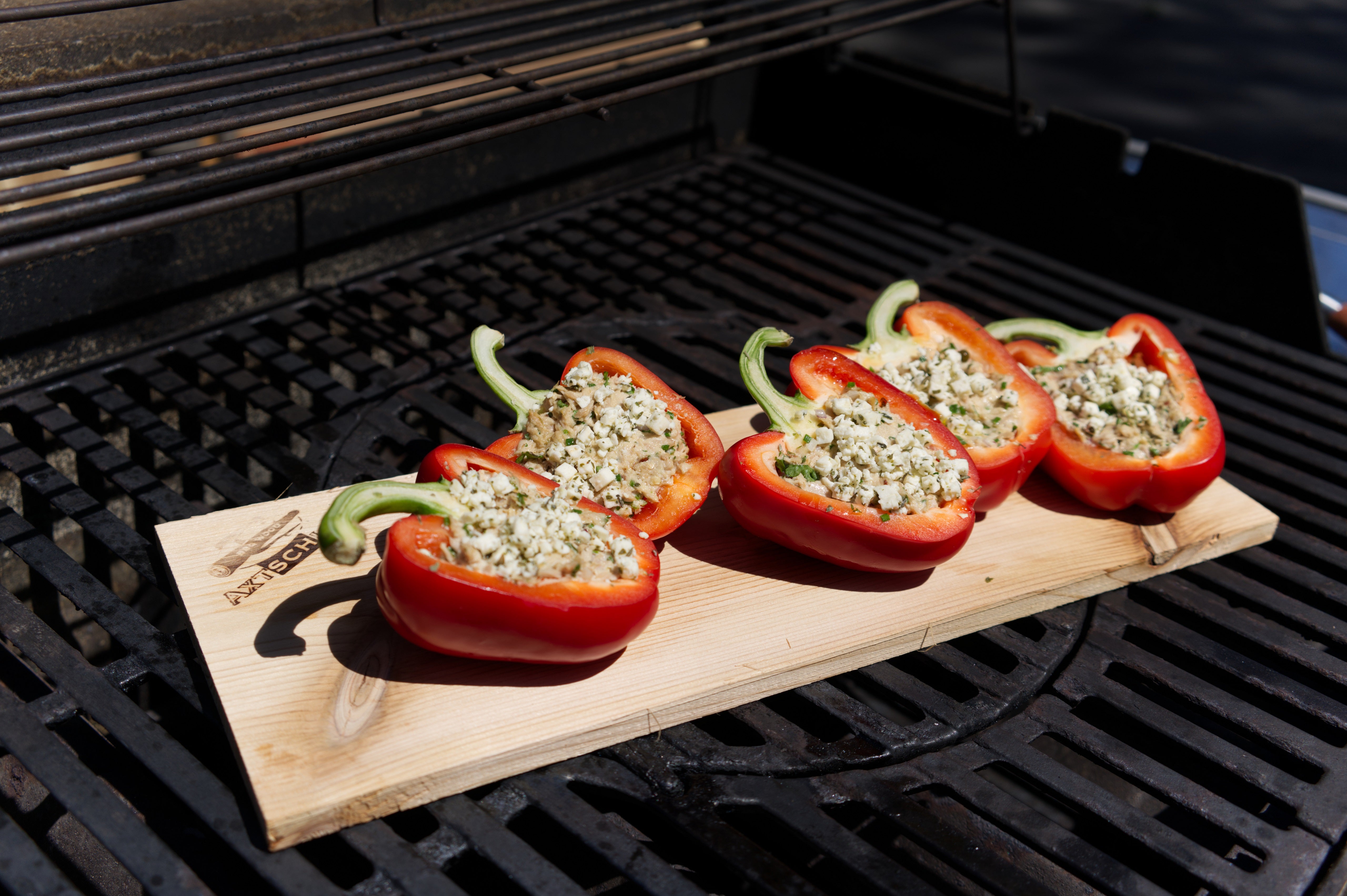 Paprika gefüllt mit Thunfisch und Emmentaler – Axtschlag Paprika gefüllt mit Thunfisch und Emmentaler – Axtschlag